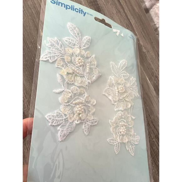 NWT Simplicity Appliqués Bridal Sew On Sealed - Picture 4 of 6